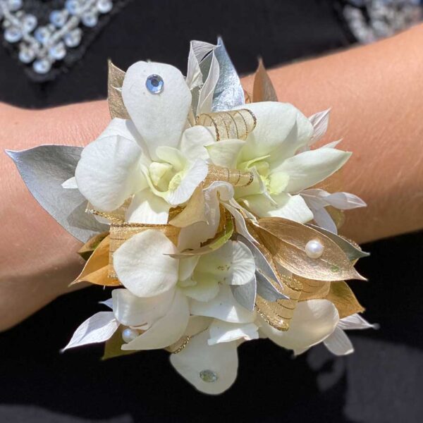 24k Corsage