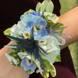 Cloud 9 Corsage