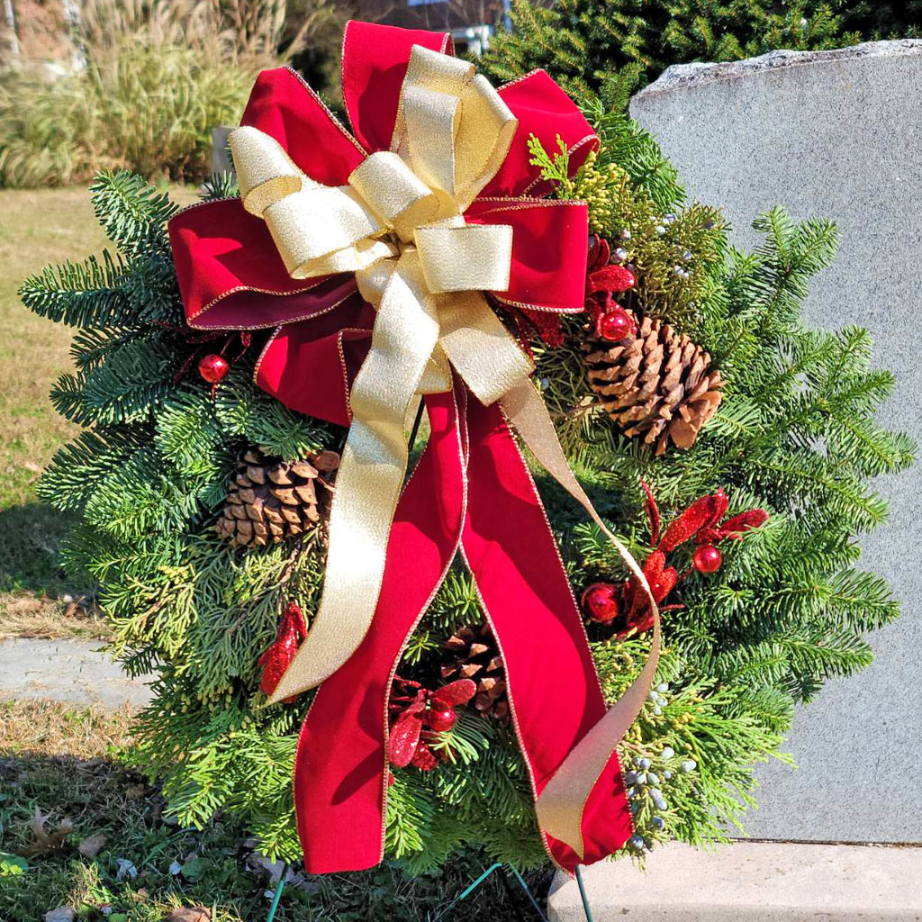 Holiday-Wreath-on-Easel-Deluxe-1 Holiday Wreath on Easel - Deluxe