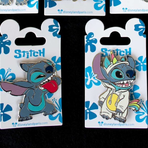 Disneyland Paris Pin Set – Lilo And Stitch – 12 Pin Set